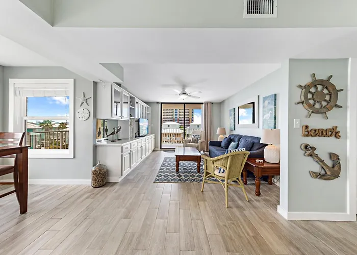Compass Point Apartment