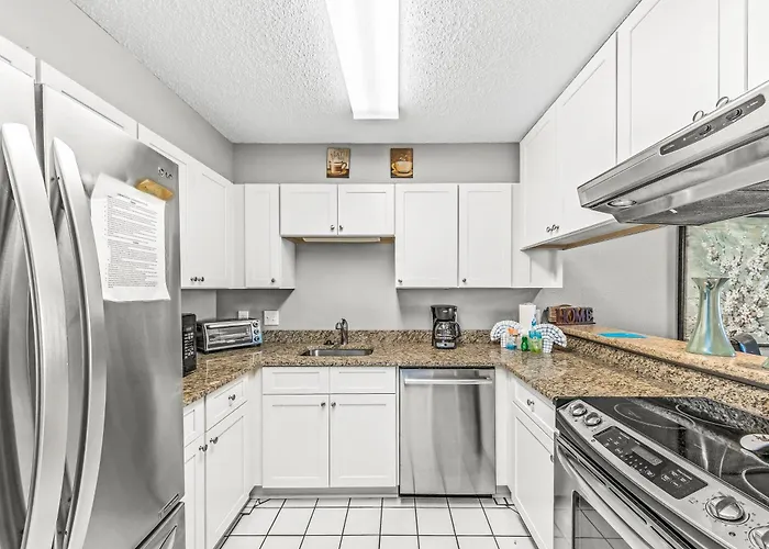 Apartment Compass Point