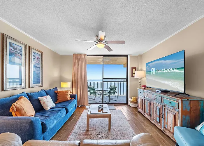 Apartment Compass Point